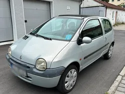 Grau Gebraucht 2001 Renault Twingo Kleinwagen | 850 €