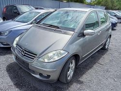 Kometgrau metalliclack Gebraucht 2005 Mercedes A200 Kleinwagen | 1.000 € (Guter Preis)