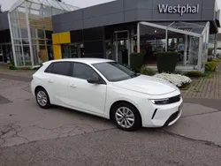 Arktis weiß (uni) Gebraucht 2023 Opel Astra Elegance Limousine | 22.970 € (Fairer Preis)