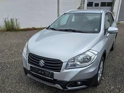 Silber Gebraucht 2015 Suzuki SX4 SUV | 12.200 € (Fairer Preis)