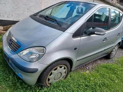 Silber Gebraucht 2003 Mercedes A170 Kleinwagen | 599 €