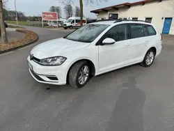 Weiß Gebraucht 2017 VW Golf VII Kombi | 11.999 € (Etwas zu teuer)