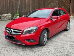 Rot Gebraucht 2014 Mercedes A200 Limousine | 11.500 € (Fairer Preis)