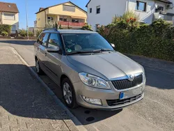 Beige Gebraucht 2014 Skoda Fabia Fresh Kombi | 3.500 € (Guter Preis)