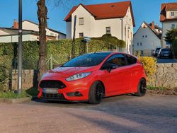 Rot Gebraucht 2016 Ford Fiesta Sport Kleinwagen | 8.890 € (Fairer Preis)