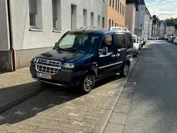 Blau Gebraucht 2003 Fiat Doblò Van / Kleinbus | 1.800 €