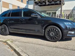 Schwarz Gebraucht 2018 Skoda Octavia Kombi | 16.990 € (Etwas zu teuer)