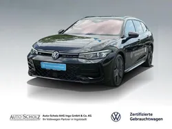 Andere farbe Gebraucht 2024 VW Passat R-line Kombi | 45.496 €
