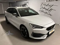 Weiß Gebraucht 2023 Cupra Leon Basis Limousine | 25.999 € (Fairer Preis)