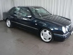 Blau Gebraucht 1997 Mercedes E50 AMG AMG Limousine | 32.900 €