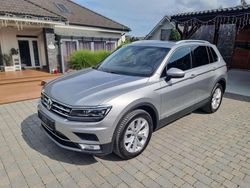 Silber Gebraucht 2017 VW Tiguan Highline SUV | 18.500 € (Fairer Preis)
