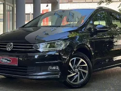 Schwarz Gebraucht 2017 VW Touran Sound Van / Kleinbus | 15.999 € (Fairer Preis)