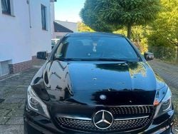 Schwarz Gebraucht 2014 Mercedes CLA220 Limousine | 14.500 € (Fairer Preis)