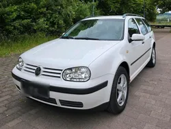 Weiß Gebraucht 2005 VW Golf IV Highline Kombi | 890 € (Guter Preis)