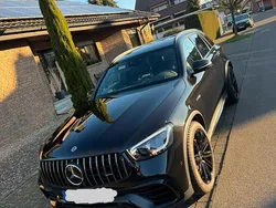 Schwarz Gebraucht 2020 Mercedes GLC63 AMG AMG SUV | 58.000 € (Fairer Preis)