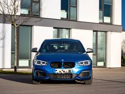 Blau Gebraucht 2015 BMW M135 M Performance Kleinwagen | 21.989 €