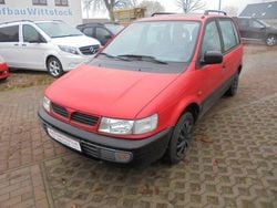 Rot Gebraucht 1996 Mitsubishi Space Runner Van / Kleinbus | 790 €