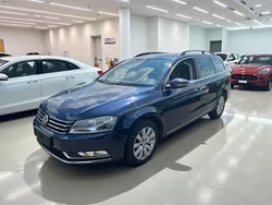 Blau Gebraucht 2014 VW Passat Kombi | 6.999 € (Fairer Preis)