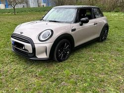 Grau Gebraucht 2023 Mini Cooper Kleinwagen | 21.750 € (Fairer Preis)