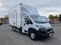 Weiß Neu 2024 Peugeot Boxer Premium Van | 49.900 €