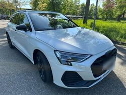 Weiß Gebraucht 2024 Audi A3 Sportback S-Line Kleinwagen | 36.450 € (Guter Preis)