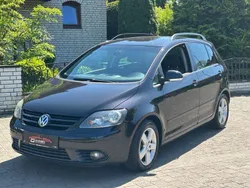 Schwarz Gebraucht 2008 VW Golf Plus Cross United Van / Kleinbus | 3.900 € (Fairer Preis)