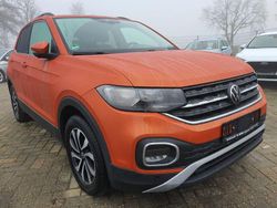 Orange Gebraucht 2023 VW T-Cross Active SUV | 20.999 € (Guter Preis)