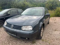Grau Gebraucht 2003 VW Golf IV Limousine | 490 € (Superpreis)