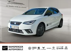 Weiß (nevada weiß metallic) Gebraucht 2024 Seat Ibiza FR Kleinwagen | 22.470 € (Fairer Preis)