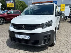 Weiß Gebraucht 2019 Peugeot Partner Premium Van / Kleinbus | 11.800 € (Etwas zu teuer)