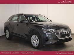 Grau Gebraucht 2020 Audi e-tron Comfort SUV | 22.900 € (Superpreis)