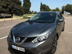 Grau Gebraucht 2014 Nissan Qashqai Tekna SUV | 10.800 € (Fairer Preis)