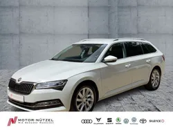 Moonweiss metallic Gebraucht 2022 Skoda Superb Style Kombi | 26.930 € (Fairer Preis)