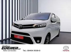 Weiss Gebraucht 2023 Toyota Proace Verso Team Kombi | 40.950 € (Fairer Preis)