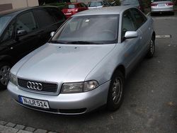 Silber metallic Gebraucht 1998 Audi A4 Limousine | 2.350 € (Teuer)