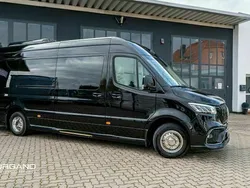Schwarz metallic Gebraucht 2022 Mercedes Sprinter Luxury Van | 248.710 €