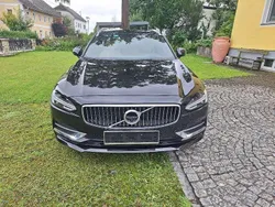Schwarz Gebraucht 2016 Volvo V90 Inscription Kombi | 15.729 €