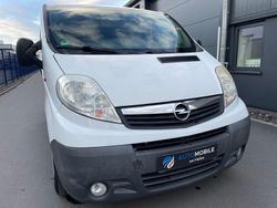 Weiß Gebraucht 2012 Opel Vivaro Van | 7.990 € (Fairer Preis)