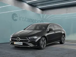 Schwarz Gebraucht 2024 Mercedes CLA180 Limousine | 30.185 € (Fairer Preis)