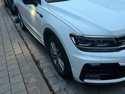 Weiß Gebraucht 2021 VW Tiguan SUV | 29.500 €