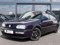 Blau Gebraucht 1994 VW Golf III GTI Limousine | 9.900 €