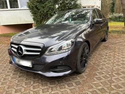 Violet Gebraucht 2013 Mercedes E200 Edition Limousine | 12.850 € (Etwas zu teuer)