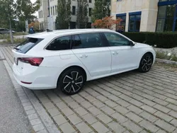 Weiß Gebraucht 2021 Skoda Octavia Style Kombi | 22.790 € (Fairer Preis)