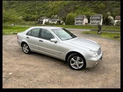 Silber Gebraucht 2002 Mercedes C180 Limousine | 1.999 € (Fairer Preis)