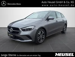 Metalliclack mountaingrau Gebraucht 2024 Mercedes B220 Progressive Van / Kleinbus | 34.900 € (Superpreis)