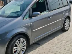 Grau Gebraucht 2007 VW Touran Van / Kleinbus | 3.200 € (Guter Preis)