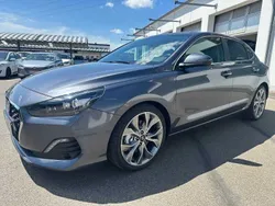 Grau Gebraucht 2019 Hyundai i30 Premium Limousine | 18.890 € (Teuer)