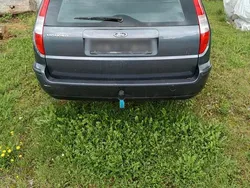 Grau Gebraucht 2002 Ford Mondeo Kombi | 1.200 € (Fairer Preis)