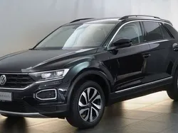 Schwarz Gebraucht 2021 VW T-Roc Active SUV | 22.990 € (Guter Preis)