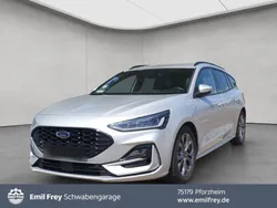 Moondust silber metallic Gebraucht 2024 Ford Focus ST-Line X Limousine | 26.850 € (Fairer Preis)